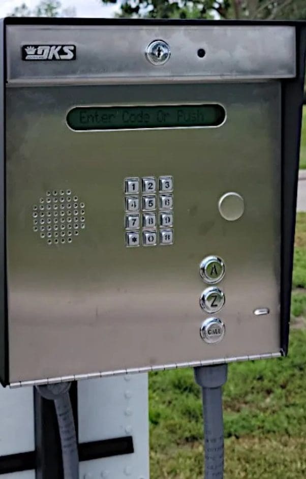 Control de acceso por medio de código DKS